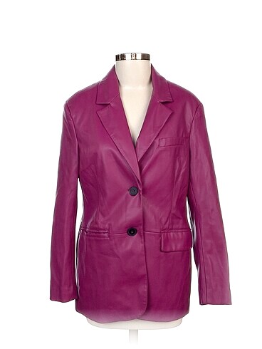 Bershka Blazer %70 İndirimli.