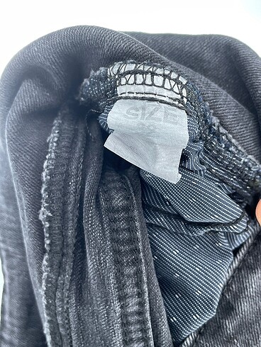 32 Beden çeşitli Renk PreLoved Jean / Kot %70 İndirimli.