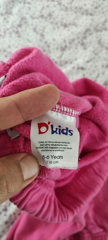 5 Yaş Beden D'Kids 5-6 yaş eşofman altı.
