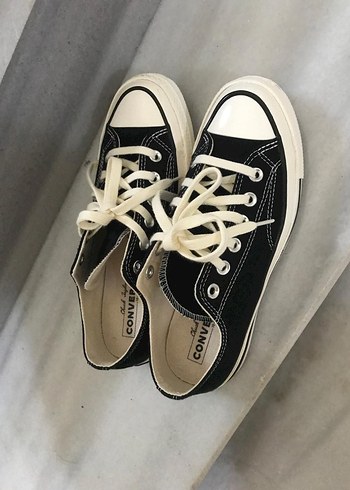 37 Beden Converse Kadın Siyah Beyaz Spor Ayakkabı