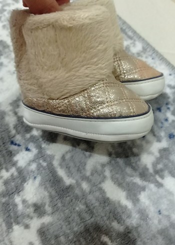 Kız Çocuk Bej Parlak Yılan Desenli Tüylü Bot - Görsel 2