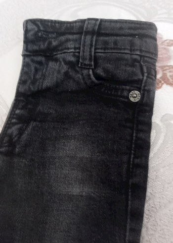 Erkek Çocuk Siyah Dar Kesim Kot Pantolon - Görsel 2