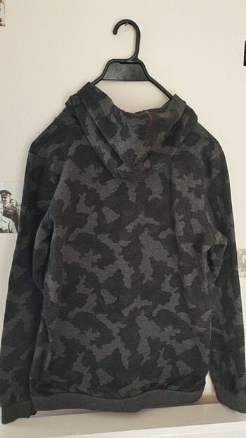 LC Waikiki Sweatshirt