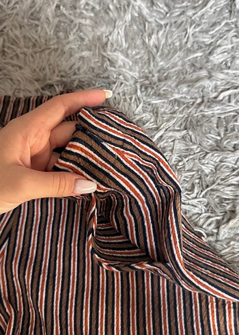 34 Beden Kahverengi Çizgili Pilili Mini Şort MUDO