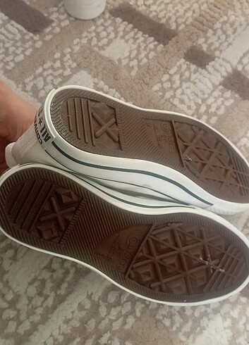 39 Beden beyaz Renk Converse ayakkabı