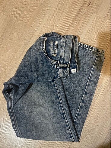 Pull and Bear PULL AND BEAR SLİM MOM JEAN