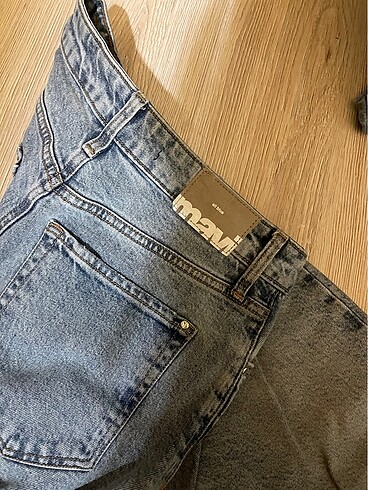 MAVİ STAR MOM JEANS