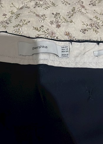 Bershka Cicek Desenli Koyu Lacivert Elbise