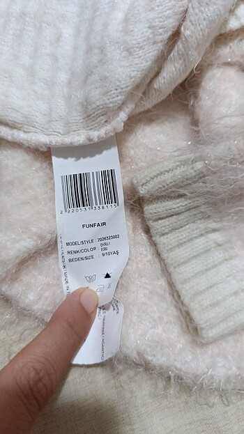 9 Yaş Beden 9/10 yaş simli ve tüylü hırka