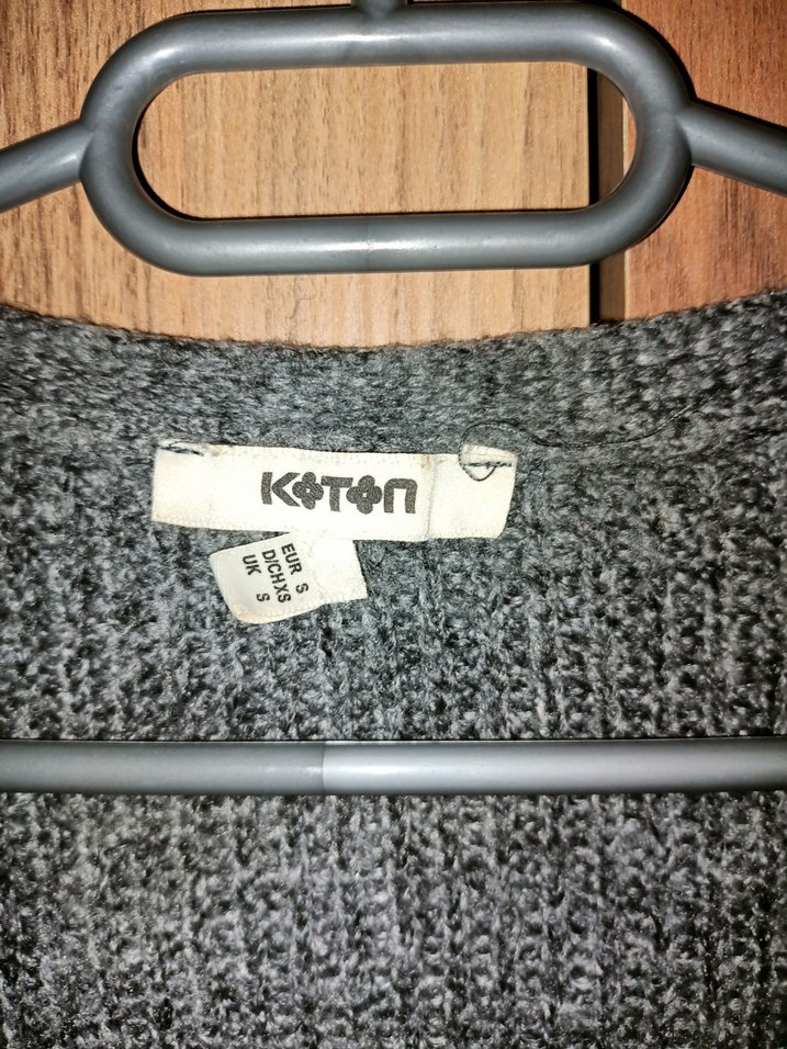 Düğmeli Gri Triko Kadın Hırka - Görsel 3