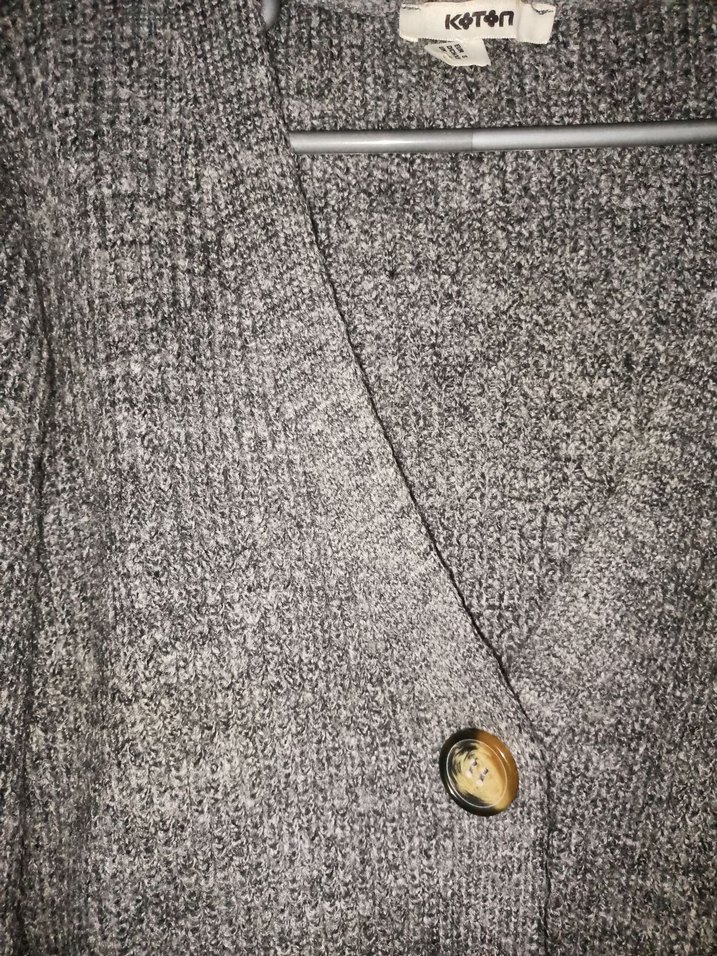 Düğmeli Gri Triko Kadın Hırka - Görsel 2