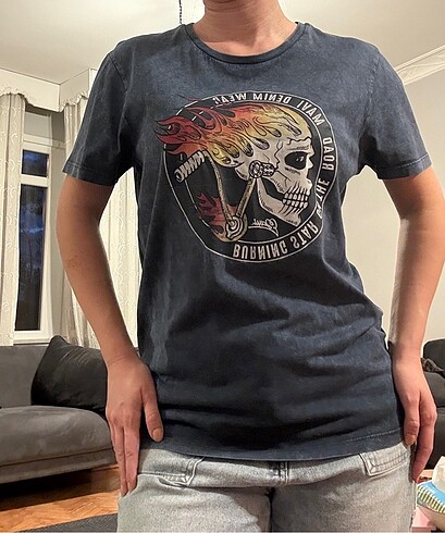 Mavi tshirt