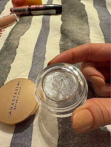 Anastasia Beverly Hills Brow Freeze