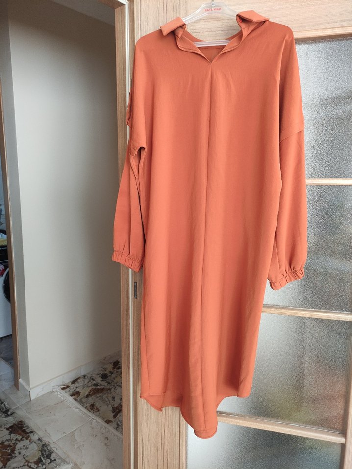 Uzun Kollu Düğmeli Salaş Tunik ufak bi defosu var kremit renk - Görsel 2