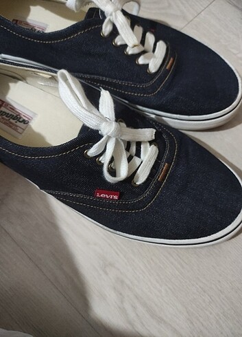 Levis Orjinal 45 numara 