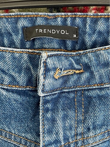 38 Beden Taşlı jean
