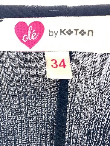 34 Beden siyah Renk Koton Askılı %70 İndirimli.
