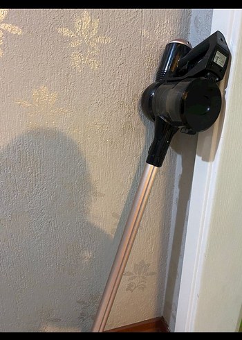 Bej ve Gri Kablosuz Elektrikli Süpürge - Görsel 2