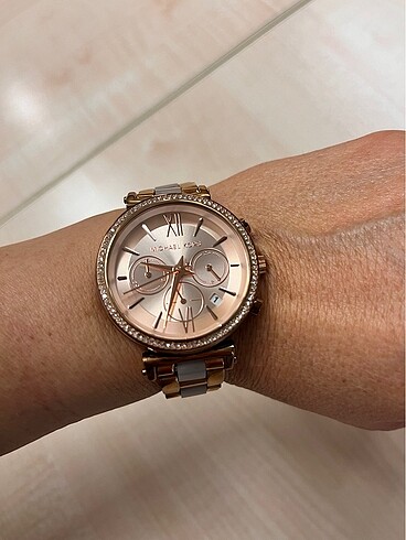 MICHAEL KORS Rose taşlı saat