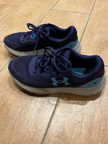 Diğer Under Armour kız çocuk spor ayakkabı