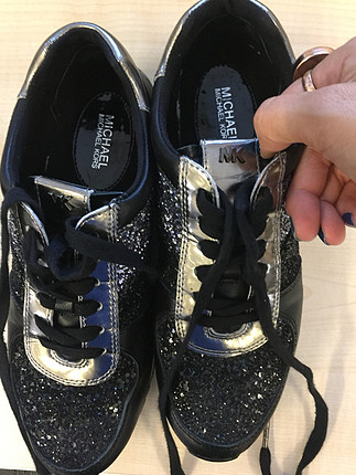 Michael kors marka siyah dore spor ayakkabı