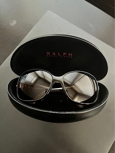 Ralph Lauren marka güneş gözlüğü