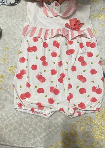 Pembe Kiraz Desenli Fırfırlı Bebek Tulum