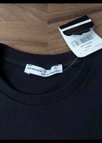 Bershka Siyah Kısa Kollu Dar Kesim Tişört