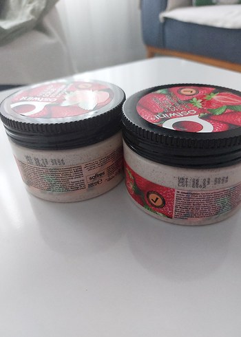 Çilek Aromalı Yüz ve Vücut Peelingi - Görsel 2