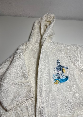 Kapüşonlu Erkek Çocuk Nakışlı Bornoz - Görsel 2