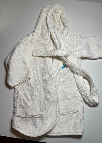 Kapüşonlu Erkek Çocuk Nakışlı Bornoz - Görsel 4