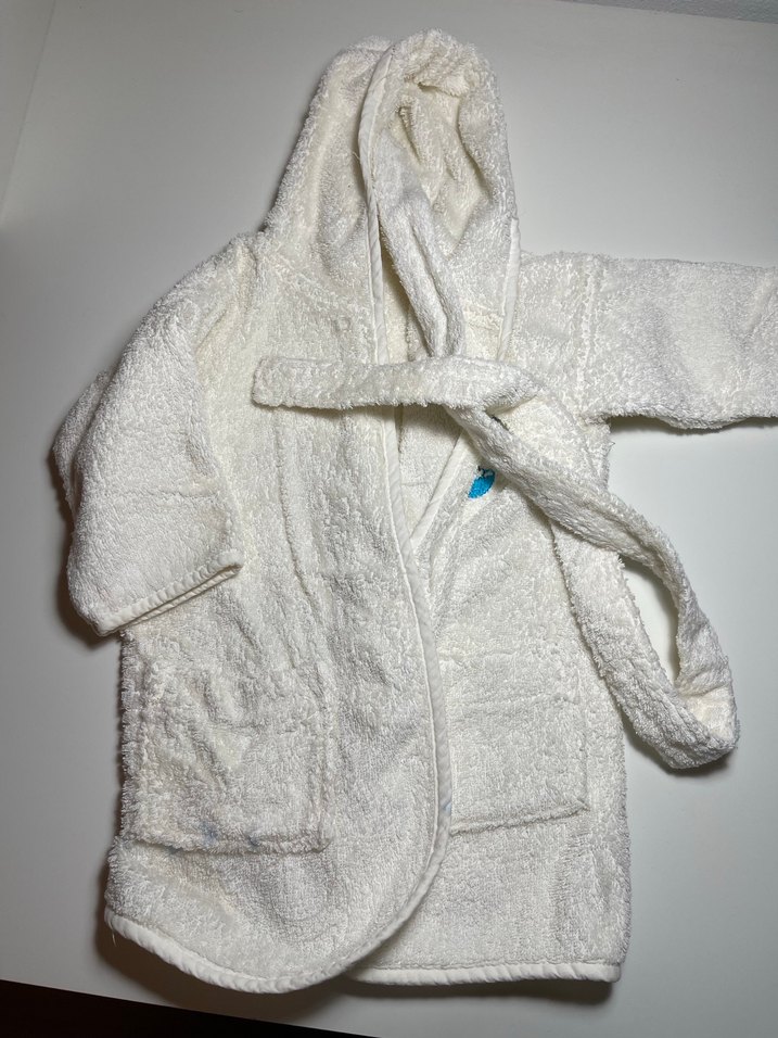 Kapüşonlu Erkek Çocuk Nakışlı Bornoz - Görsel 4