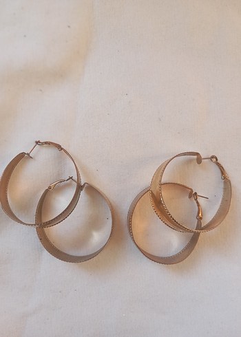 Accessorize Vintage Tarzı Parlak Altın Tokalı Halka Küpeler