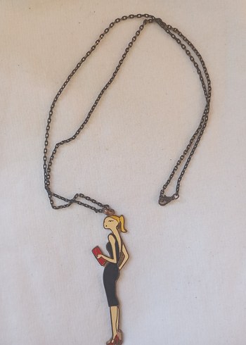 Accessorize Uzun Zincir Detaylı Parisli Kadın Figürlü Kolye