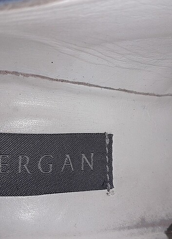 Tergan Iyi durumda süet tir.