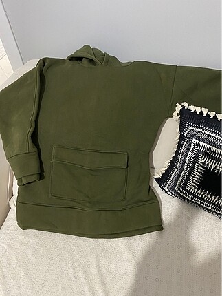 Zara Hooopstore sweatshirt