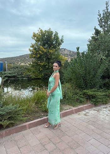 Yeşil Drapeli Uzun Straplez Kadın Elbise - Görsel 2