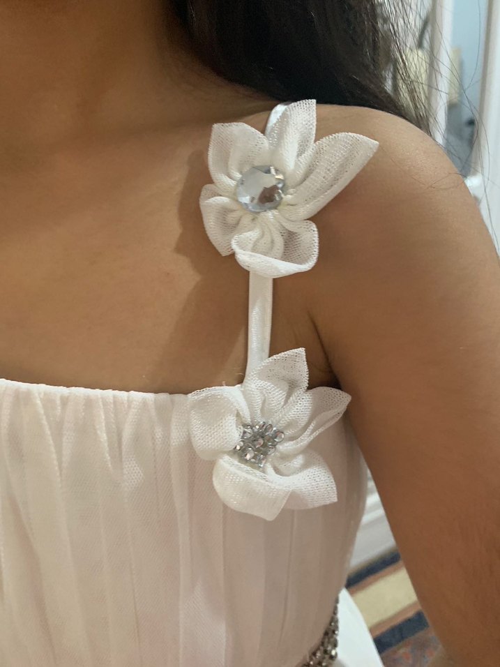 Beyaz Nakışlı Klasik Kız Çocuk Elbisesi - Görsel 5