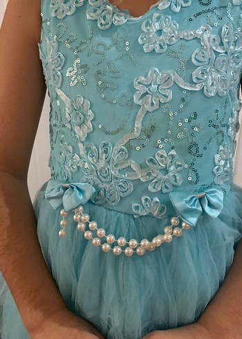 Mavi Nakışlı Şeffaf Kapüşonlu Kız Elbisesi - Görsel 5