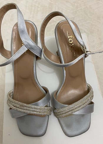 Gri Blok Topuklu Kadın Ayakkabı - Görsel 2