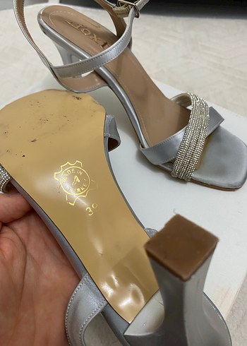 Gri Blok Topuklu Kadın Ayakkabı - Görsel 4