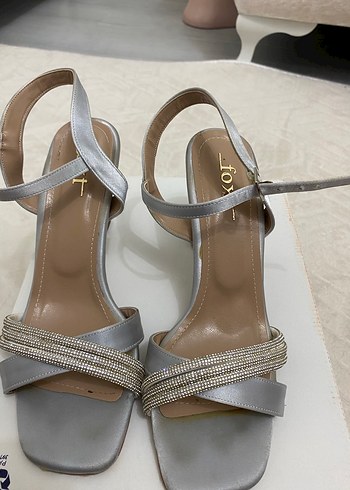 Gri Blok Topuklu Kadın Ayakkabı - Görsel 6