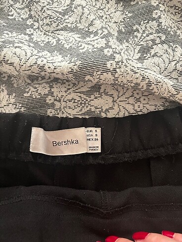 Bershka bershka siyah şort etek