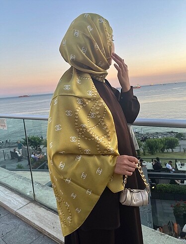 Chanel Şal
