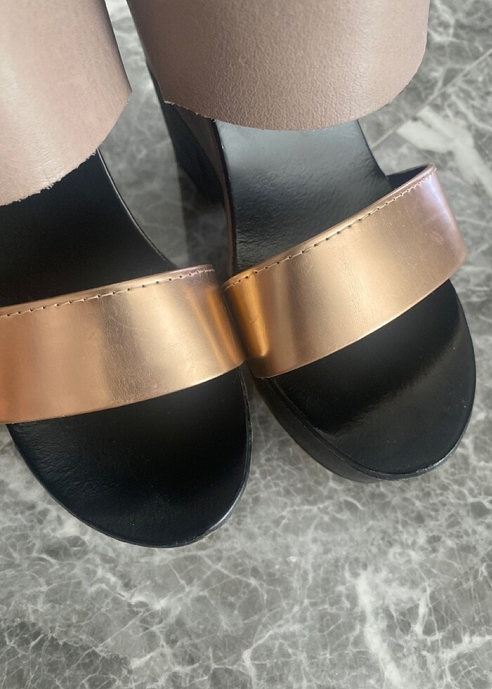 Derimod topuklu sandalet - Görsel 4