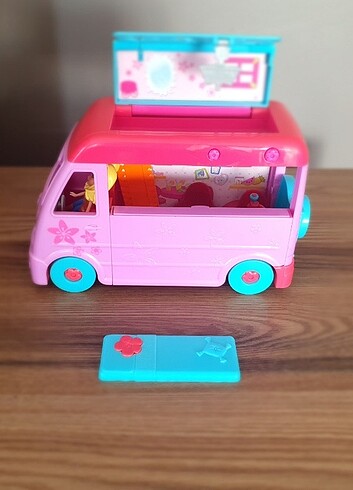 Polly Pocket Karavan