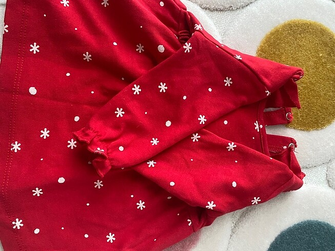 3 Ay Beden kırmızı Renk Bebek elbise