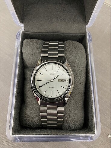 Seiko saat