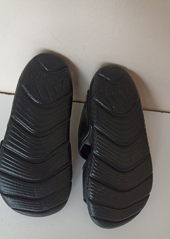 27 Beden siyah Renk Adidas Siyah Erkek Çocuk Sandalet