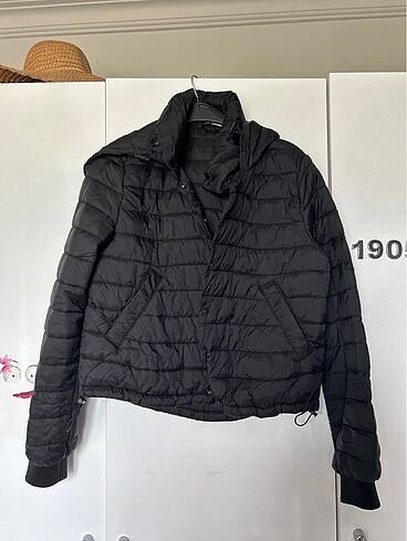 Zara kapüşonlu şişme mont